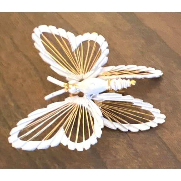 Monet Butterfly Brooch White Gold Vintage Unique Light Discreetly Elegant - Picture 12 of 13